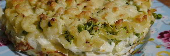 запеканка из макарон с горошком, цукини и творогом