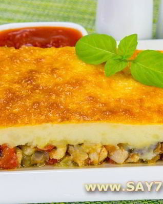 Запеканка с куриным филе, овощами и картофельным пюре