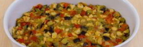 запеканка с куриным филе, овощами и картофельным пюре