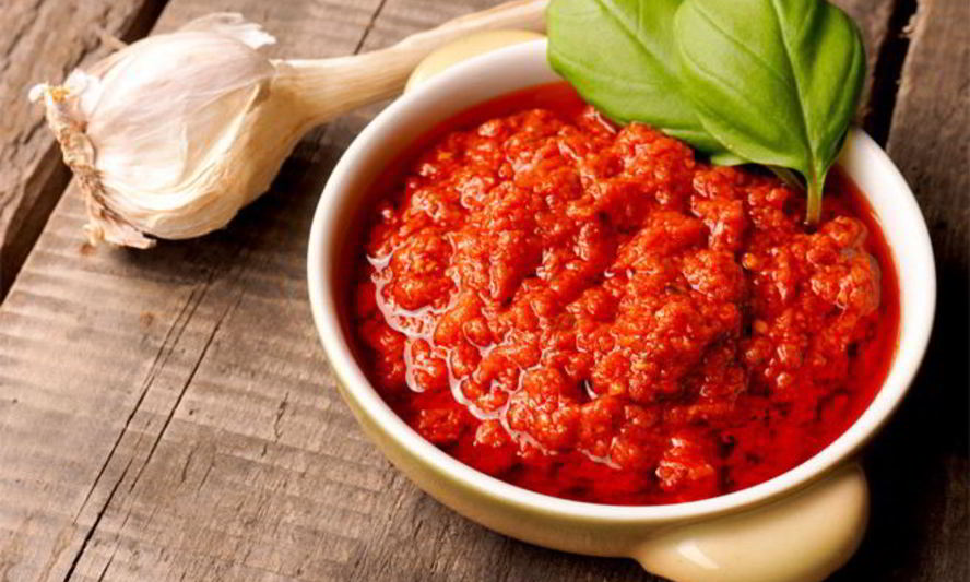 Рецепт домашней аджики из помидор без варки
