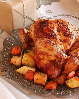 Курица, запеченная с домашней аджикой и корнеплодами