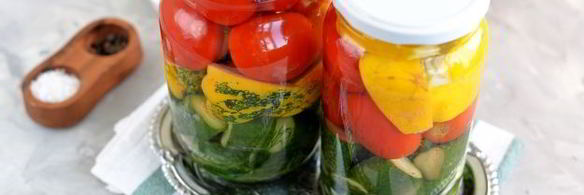 ассорти из помидоров, огурцов и патиссонов на зиму