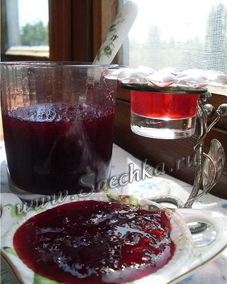 Вишневый джем рубиновый