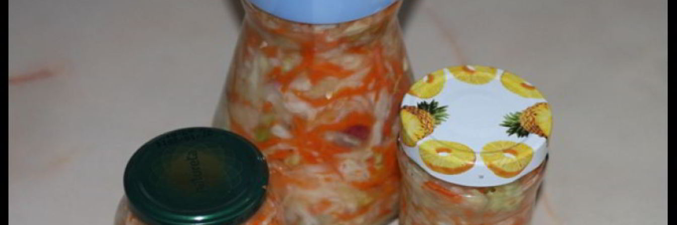 Капуста квашеная с клюквой