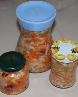 Капуста квашеная с клюквой