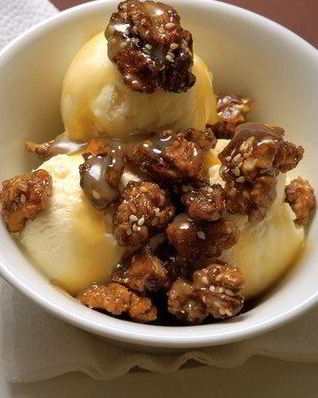 Карамелизованные грецкие орехи с солью