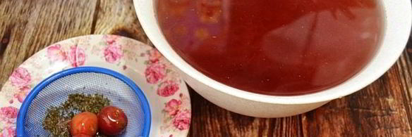 компот из черешни в кастрюле