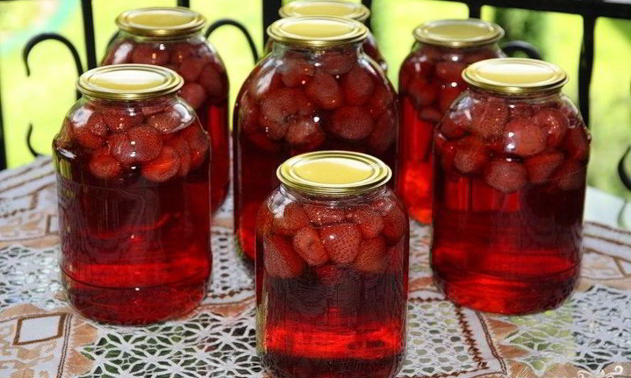 Рецепт компота из клубники