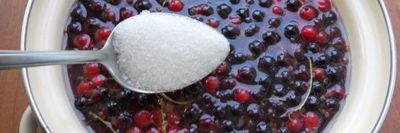 компот из красной и черной смородины