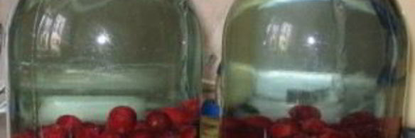 компот из вишни с косточками на зиму