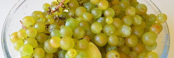 компот из яблок и винограда