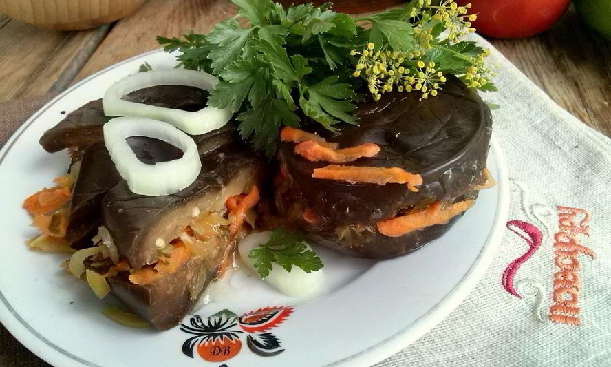Рецепт квашеных баклажанов с морковкой