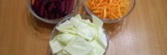 быстрая маринованная капуста со свеклой