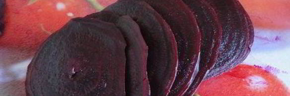 кабачки в кляре с маринованной свеклой