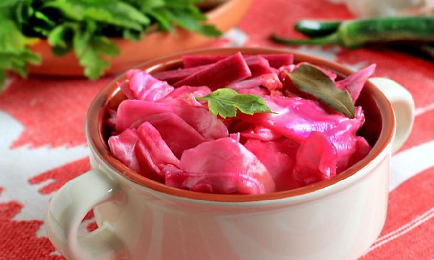 Рецепт маринованной капусты со свеклой