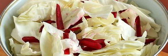 маринованная капуста со свеклой