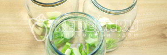 маринованные помидоры на зиму в банках с базиликом