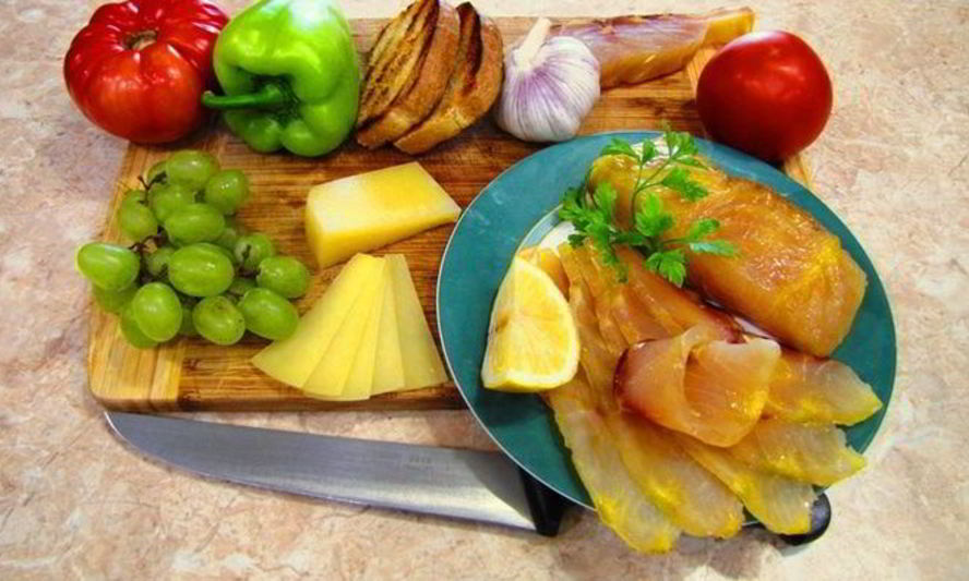 Рецепт домашней слабосоленой осетрины