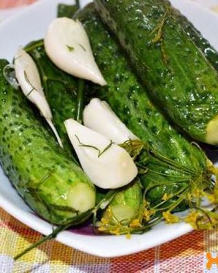 Малосольные хрустящие огурчики