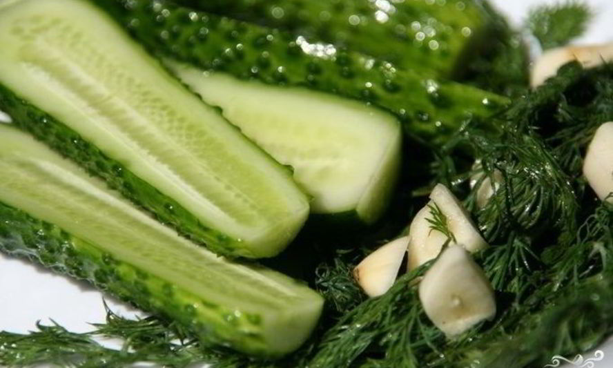Рецепт малосольных огурцов на минеральной воде