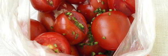 малосольные помидоры в пакете