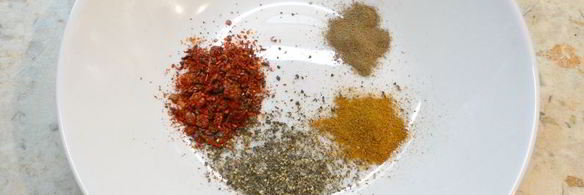 сало соленое с чесноком и специями в пакете