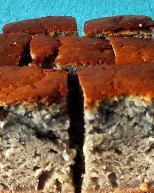 Бисквит со смородиновым вареньем