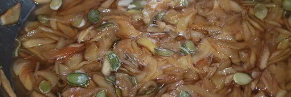 грушевое варенье с тыквенными семечками и имбирем