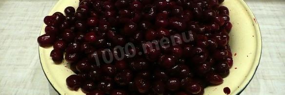 густое вишневое варенье