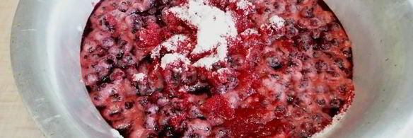 густое вишневое варенье