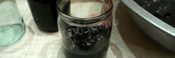 густое вишневое варенье