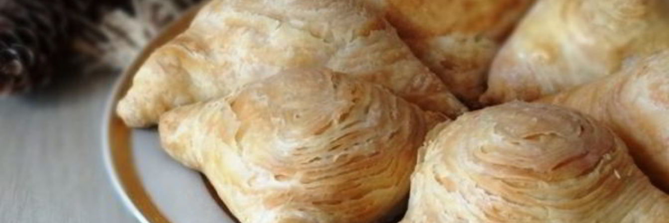 Слоеные булочки с вареньем