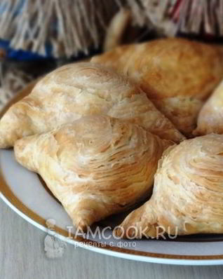 Слоеные булочки с вареньем