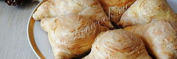 слоеные булочки с вареньем