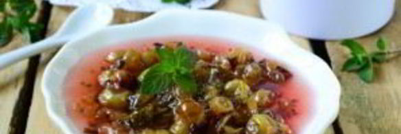 варенье из крыжовника с листьями вишни