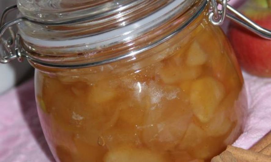 Рецепт яблочного варенья с корицей