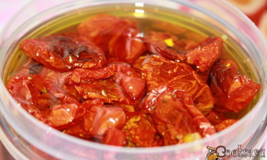 Рецепт вяленых помидоров в оливковом масле с чесноком и травами