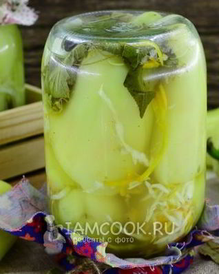 Зеленый перец, фаршированный на зиму