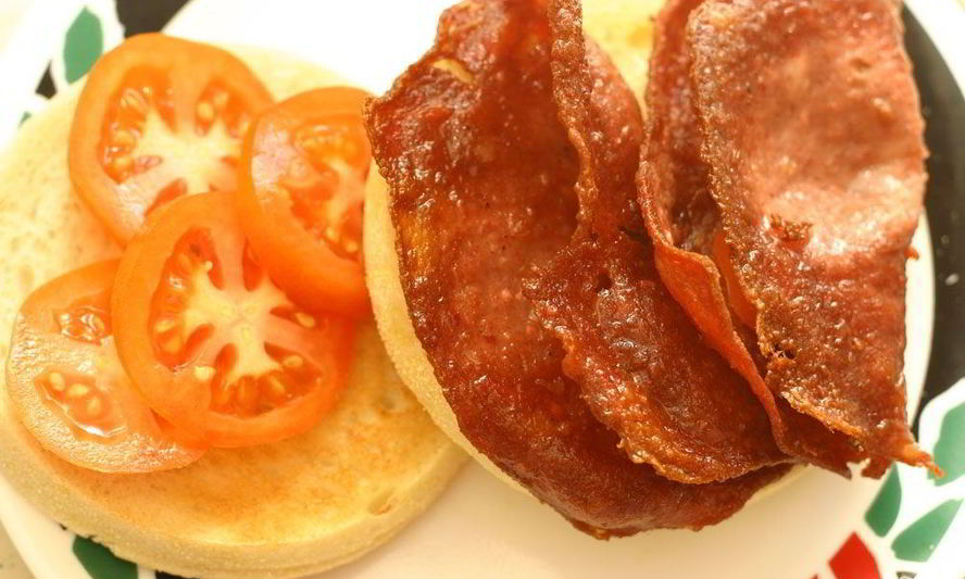 Рецепт бутерброда с жареной колбасой