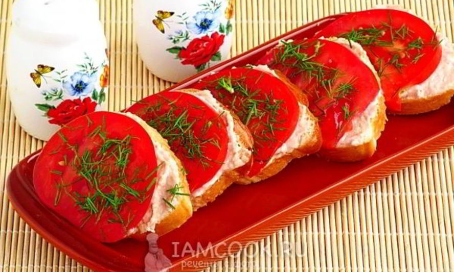 Рецепт бутербродов с куриным паштетом и сыром