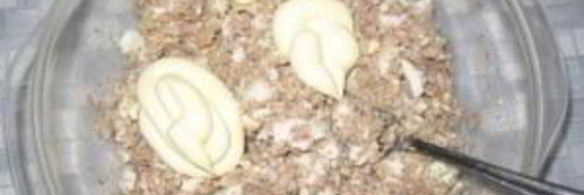 бутерброды с сайрой и яйцом