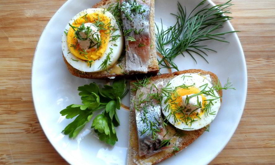 Рецепт бутербродов с селедкой