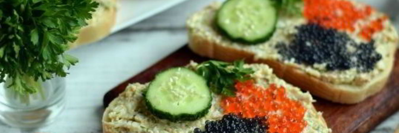 Бутерброды с тунцом и икрой