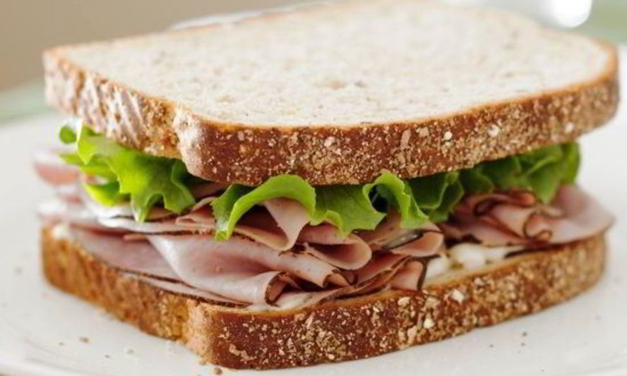 Рецепт бутербродов с ветчиной и овощами