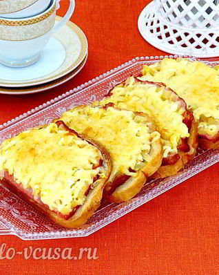 Горячие бутерброды с ананасом