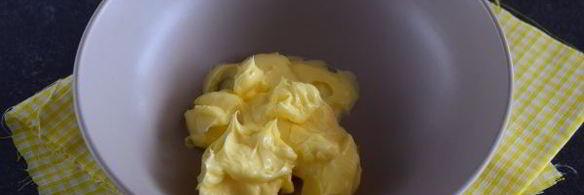 горячие бутерброды с колбасой и сыром в духовке