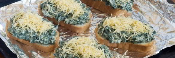 горячие бутерброды с крапивой и сыром