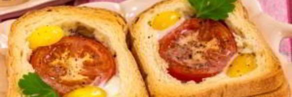 горячие бутерброды с окороком, помидорами и яйцами