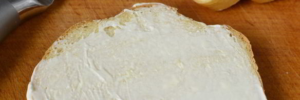 горячие бутерброды со шпротами