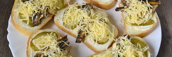 горячие бутерброды со шпротами